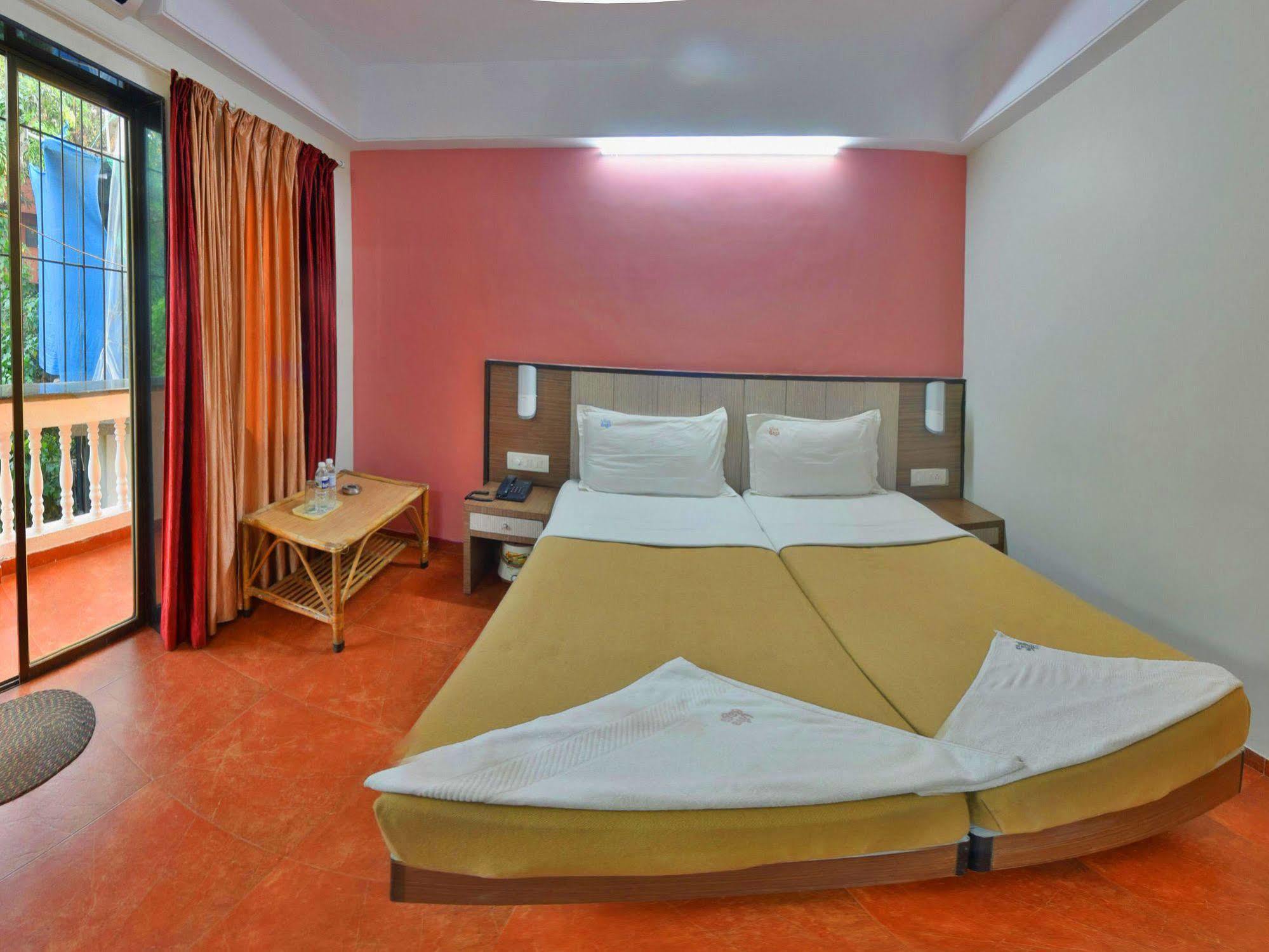 Hotel Viva Baga Ngoại thất bức ảnh